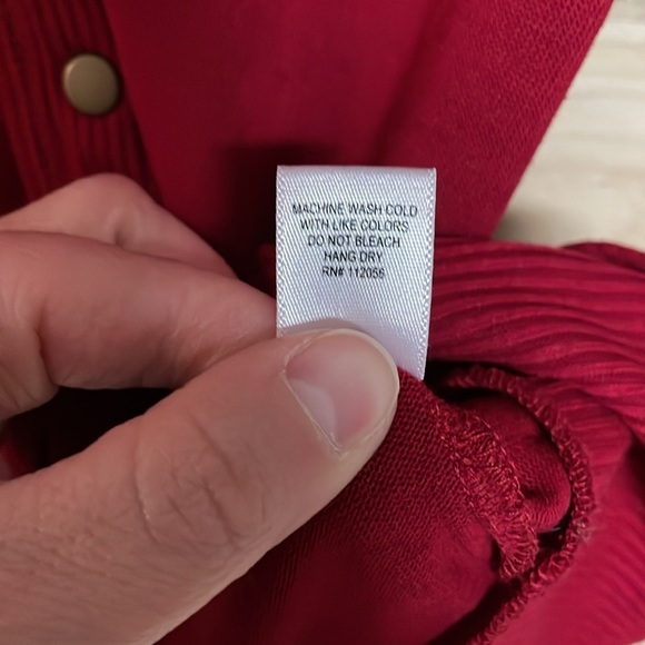 Zenana size Small Red Snap Down Stretchy and Soft Cardigan with 3/4 Sleeves - Picture 6 of 8